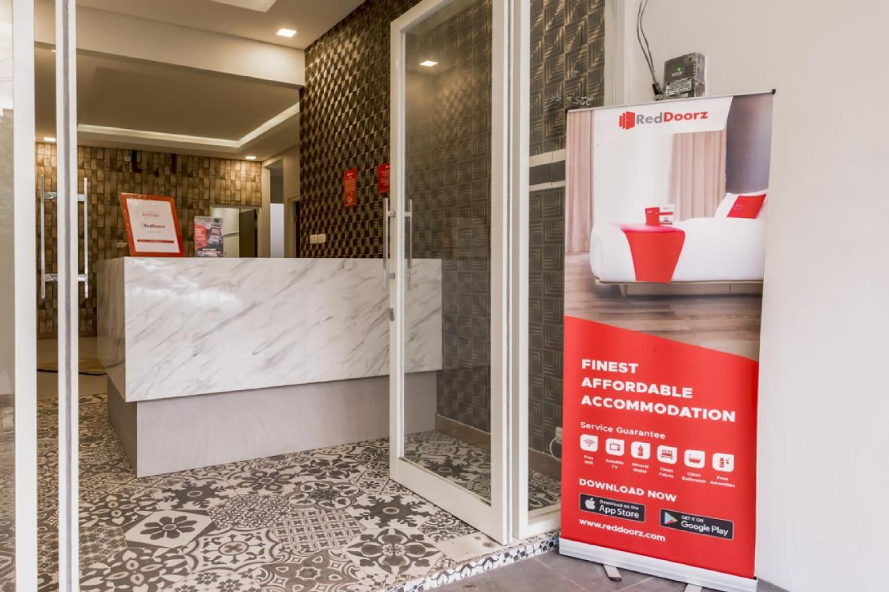 Reddoorz Syariah @ Griya Shanta Malang Ngoại thất bức ảnh