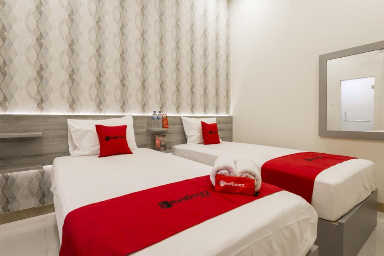 Reddoorz Syariah @ Griya Shanta Malang Ngoại thất bức ảnh