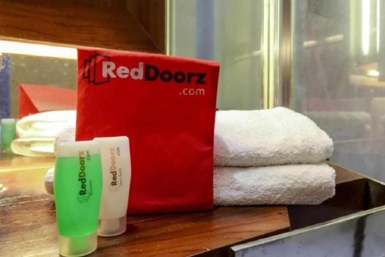 Reddoorz Syariah @ Griya Shanta Malang Ngoại thất bức ảnh